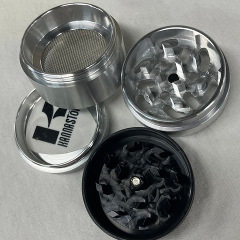 Kannastör Solid Top 1.5" 4 Piece Grinder/Sifter/Storage