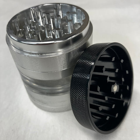 Kannastör Solid Top with Clear Body 4 Piece Grinder/Sifter/Storage