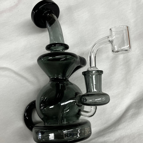 Red Eye Glass 7" Flat Mouth Orb Concentrate Rig
