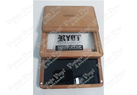 RYOT (5¾ Inches X 3½ Inches) 3 Peice Magnetic Brown Wood Sifter Box With Logo on Lid